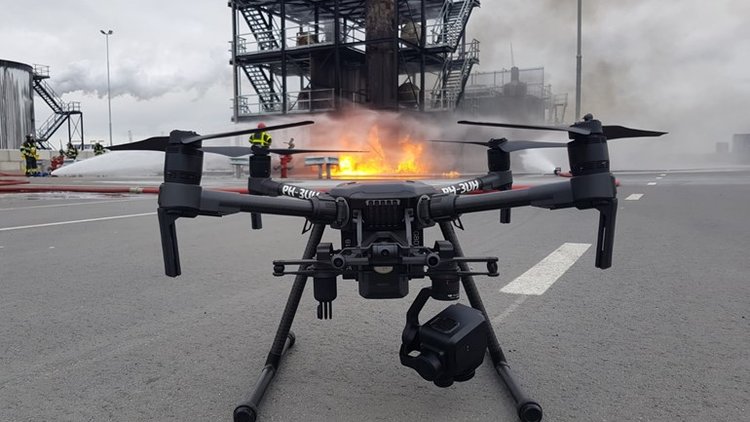 Drone-specialisten Rotterdamse brandweer gaan ook politie ondersteunen