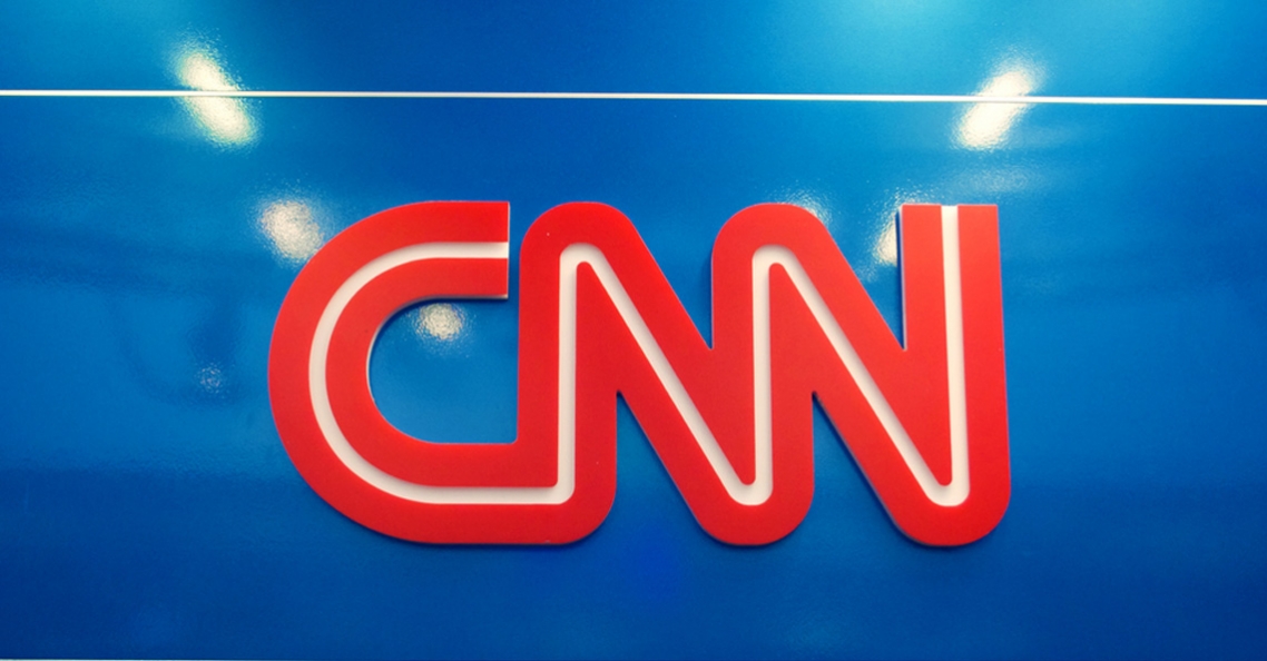 1508360245-cnn-logo-blauwe-achtergrond.jpg