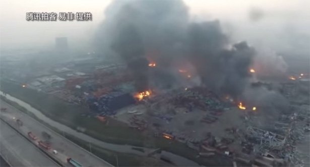 drone-beelden-ravage-na-explosies-containerterminal-china-tianjin