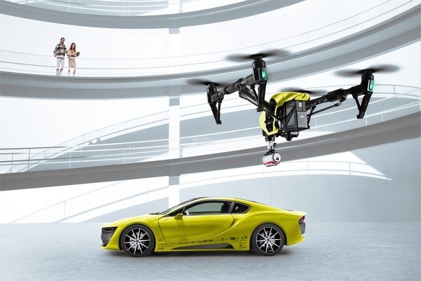 rinspeed-etos-supercar-drone-landingsplatform-quadcopter-ces-las-vegas-2015-3